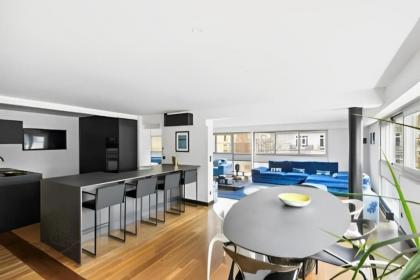 Duplex de luxe magnifique vue sur la Tour Effiel - image 23