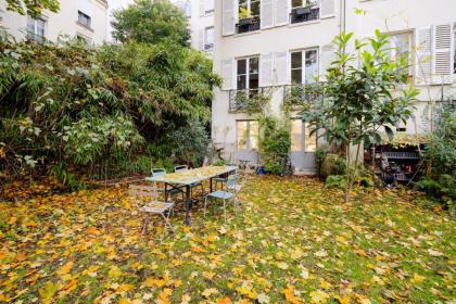 Veeve - Artist's Imprint - image 25