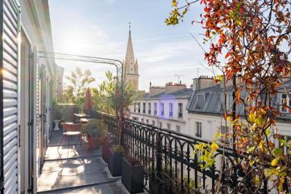 Veeve - Spire View - image 23