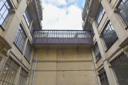 Spacious 141 m family nest in Paris 10th district - image 21