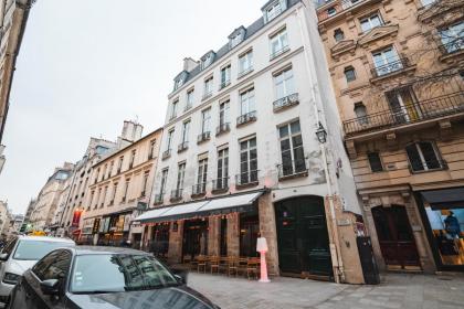 Appartement Quartier Mezzanine & 1BR Le Marais Temple Free Netflix - image 25