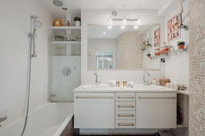 Veeve - Eiffel Horizons - image 25