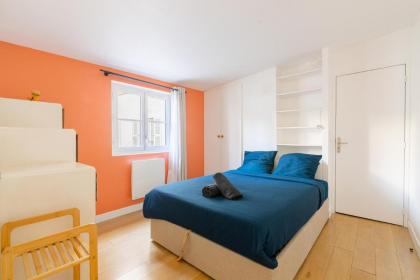 Luxurious 2 Bedroom Canal Saint Martin Saint Lazare - image 23