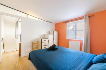 Luxurious 2 Bedroom Canal Saint Martin Saint Lazare - image 25