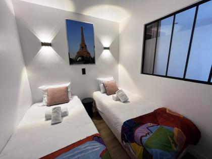 Urban Flat 172 - Pretty Flat Gaite Montparnasse Cinema - image 21