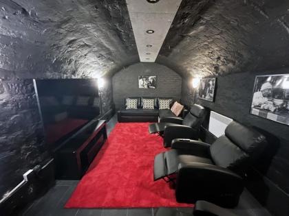 Urban Flat 172 - Pretty Flat Gaite Montparnasse Cinema - image 30